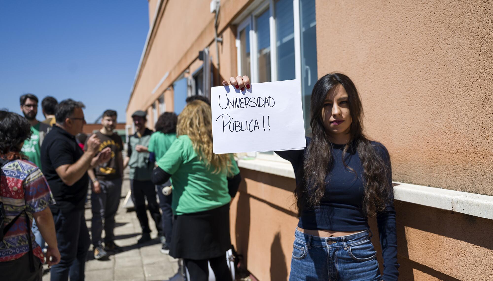 Pancarta Físicas Universidad - 4